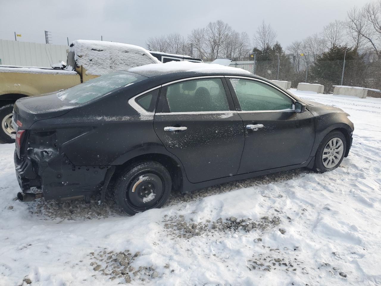 2018 Nissan Altima 2.5 vin: 1N4AL3AP5JC127440