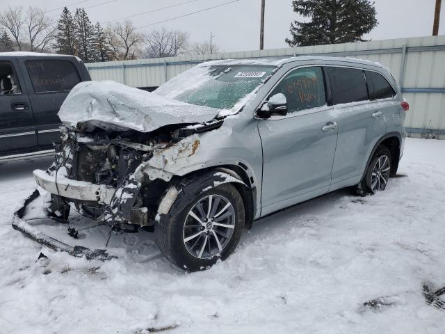 2017 Toyota Highlander SE