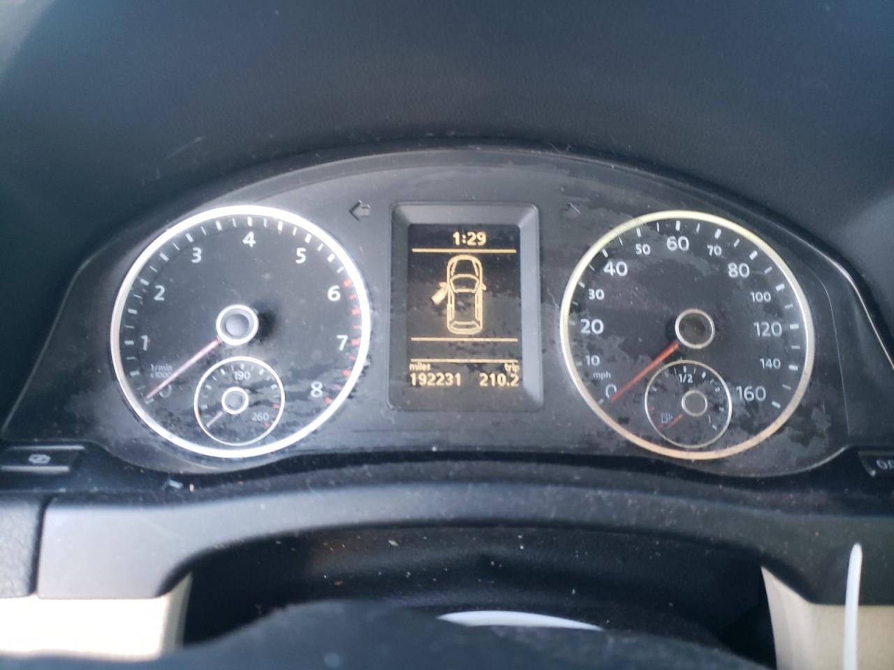 WVGAV7AX2CW551201 2012 Volkswagen Tiguan S