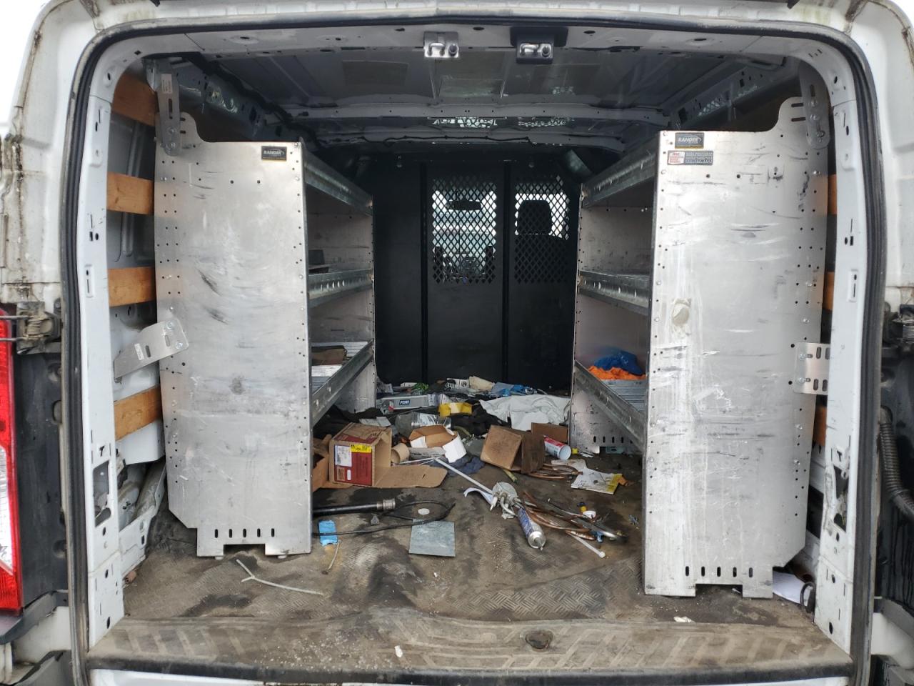 VIN: 1FTYR1YM6HKA78191 2017 FORD TRANSIT