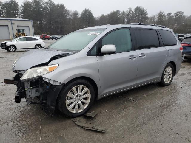 2011 Toyota Sienna XLE