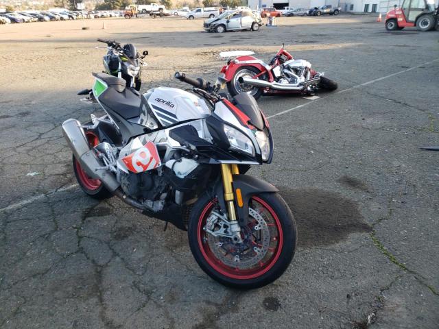 2017 APRILIA TUONO V4 1 - ZD4KGUA03HS000010