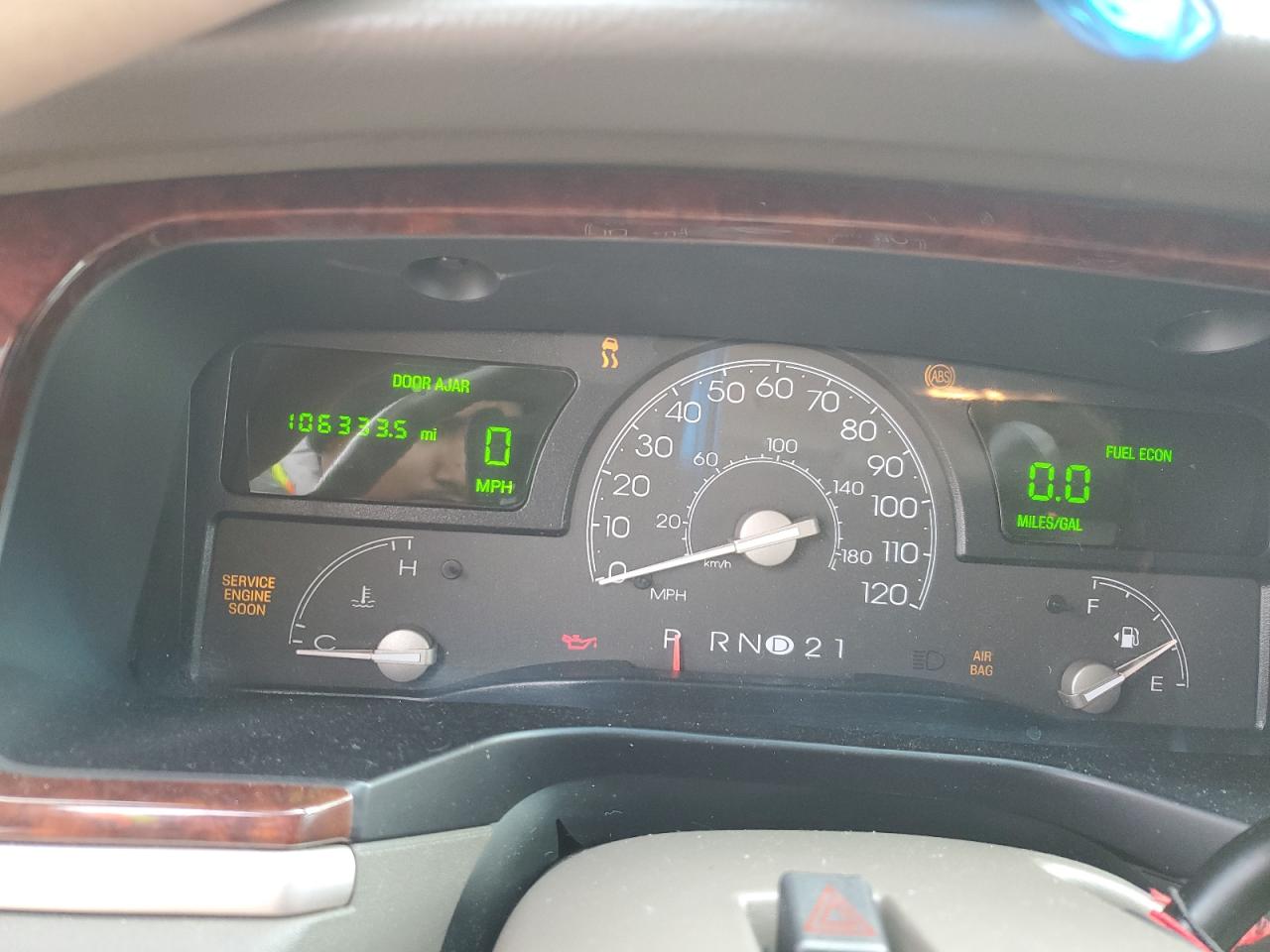 1lnhm81w24y677238 1LNHM81W24Y677238 2004 Lincoln Town Car Executive