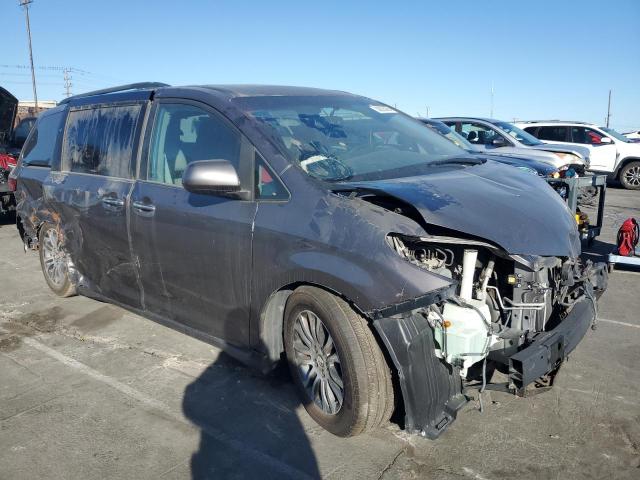 5TDYZ3DC3JS921237 | 2018 TOYOTA SIENNA XLE