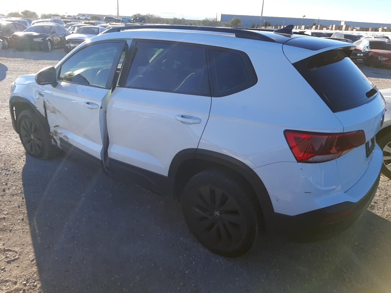 3vvcx7b21nm000711 3VVCX7B21NM000711 2022 Volkswagen Taos S