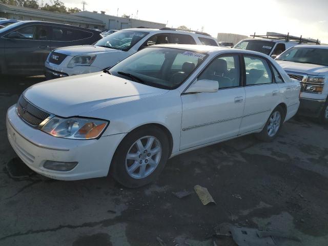 2000 Toyota Avalon XL