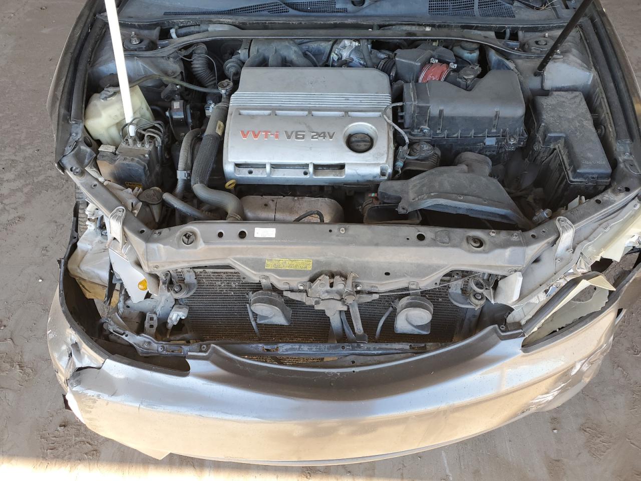 4T1BF30K15U618157 2005 Toyota Camry Le