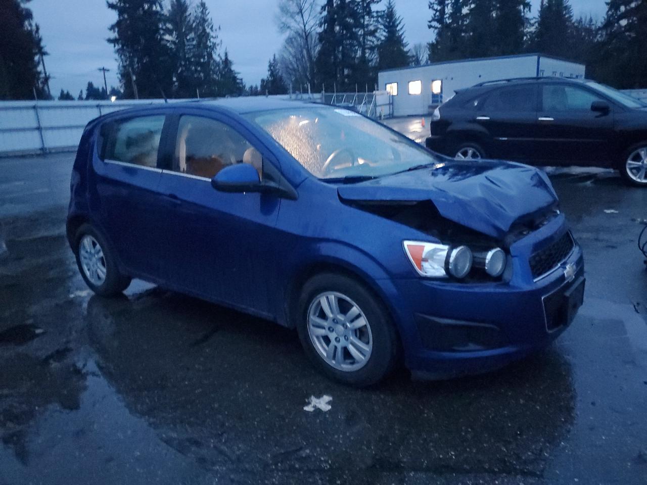 1G1JC6SB2E4147281 2014 Chevrolet Sonic Lt