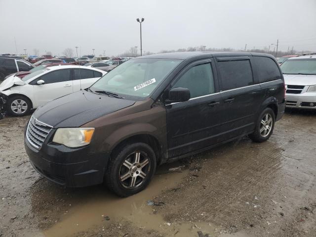 2010 Chrysler Town & Country LX