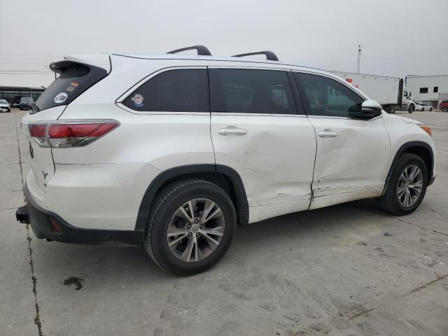 VIN 5TDKKRFH1FS041070 2015 Toyota Highlander, Xle no.3