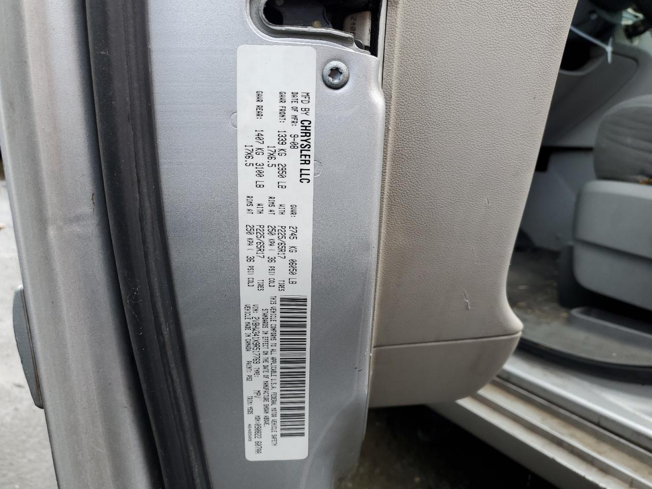 2V8HW341X9R517769 2009 Volkswagen Routan Se