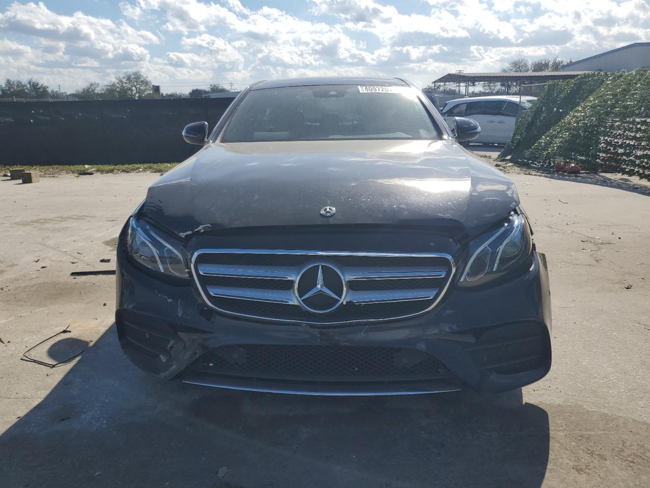 MERCEDES-BENZ E-CLASS 300