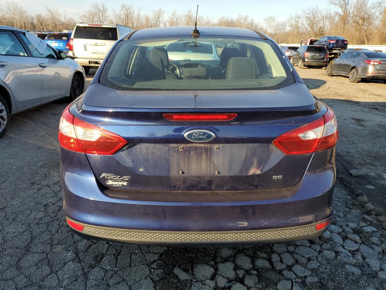 1FAHP3F21CL163550 2012 Ford Focus Se