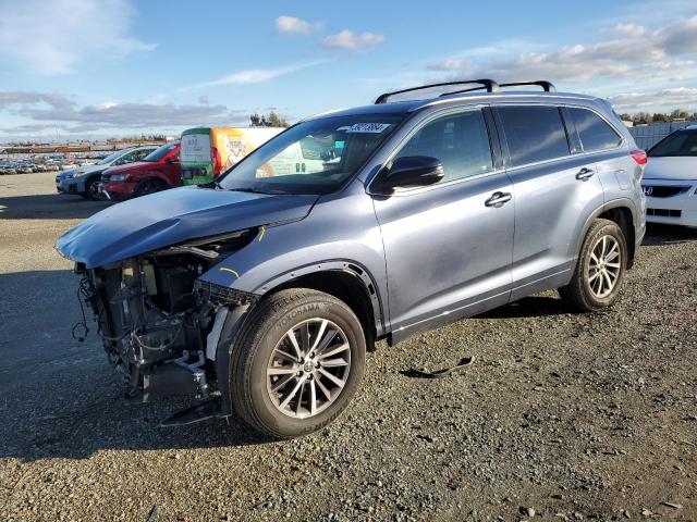 2017 Toyota Highlander SE