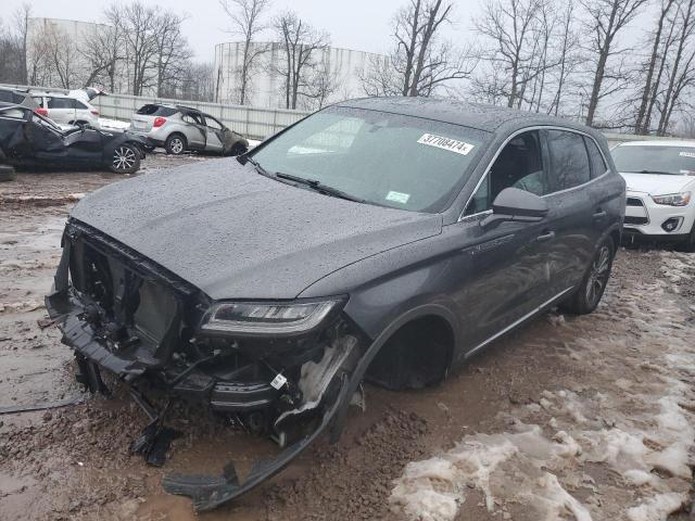 2019 Lincoln Nautilus Select