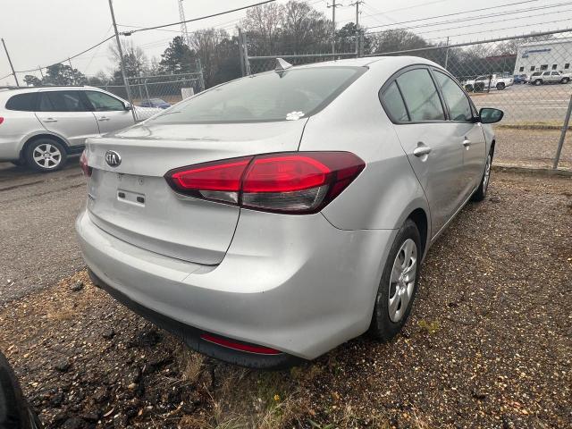 3KPFL4A79HE023557 | 2017 KIA forte lx