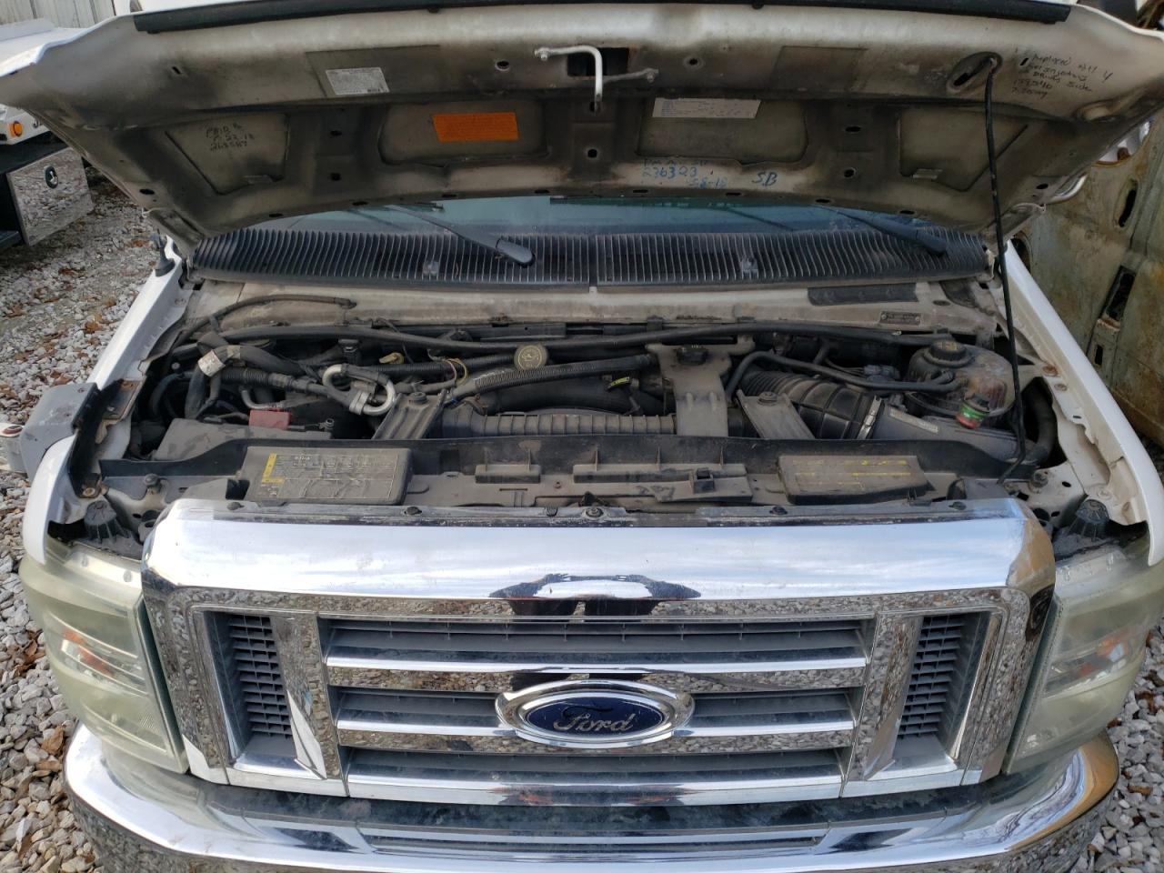 FORD ECONOLINE E450 SUPER DUTY CUTAWAY VAN