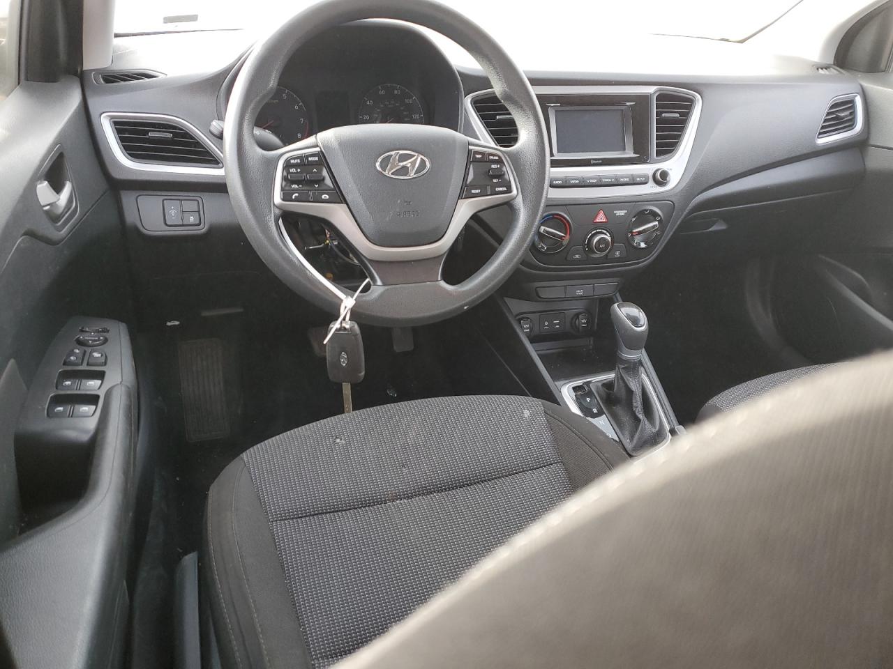 3KPC24A61LE117177 2020 Hyundai Accent Se