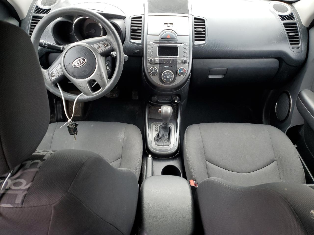 KNDJT2A20B7225813 2011 Kia Soul + KNDJT2A20B7225813 2011 Kia Soul +