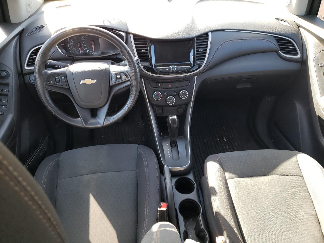 2020 Chevrolet Trax Ls vin: 3GNCJKSB6LL239216