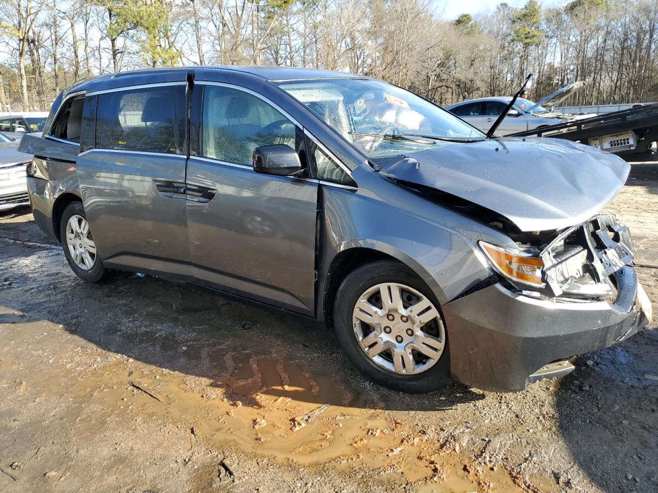5FNRL5H2XBB020553 2011 Honda Odyssey Lx