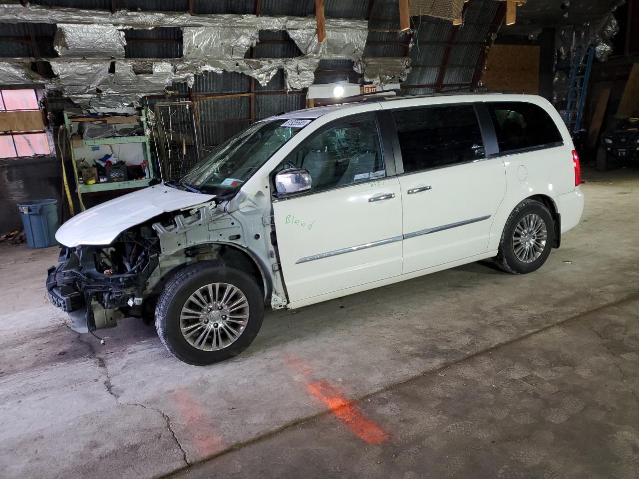 2011 town and country limited for sale