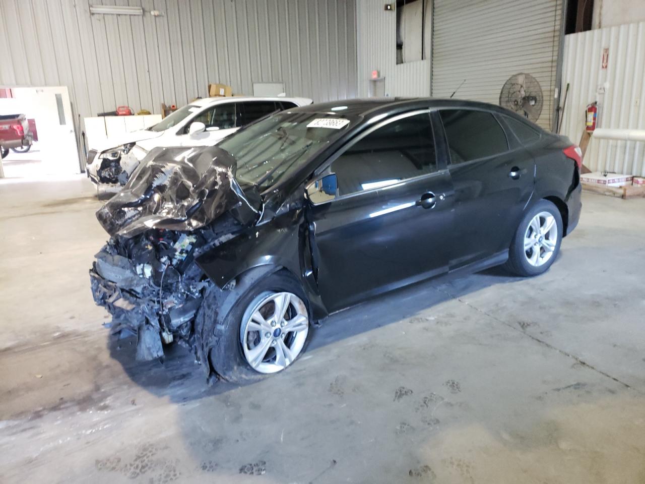 1FADP3F2XEL157876 2014 Ford Focus Se