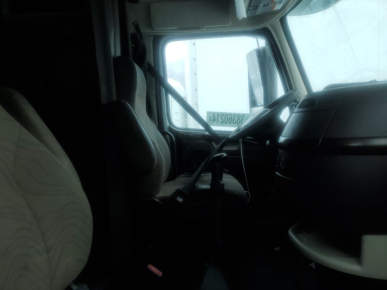 4vanc9eh8dn141525 4VANC9EH8DN141525 2013 Volvo Semi