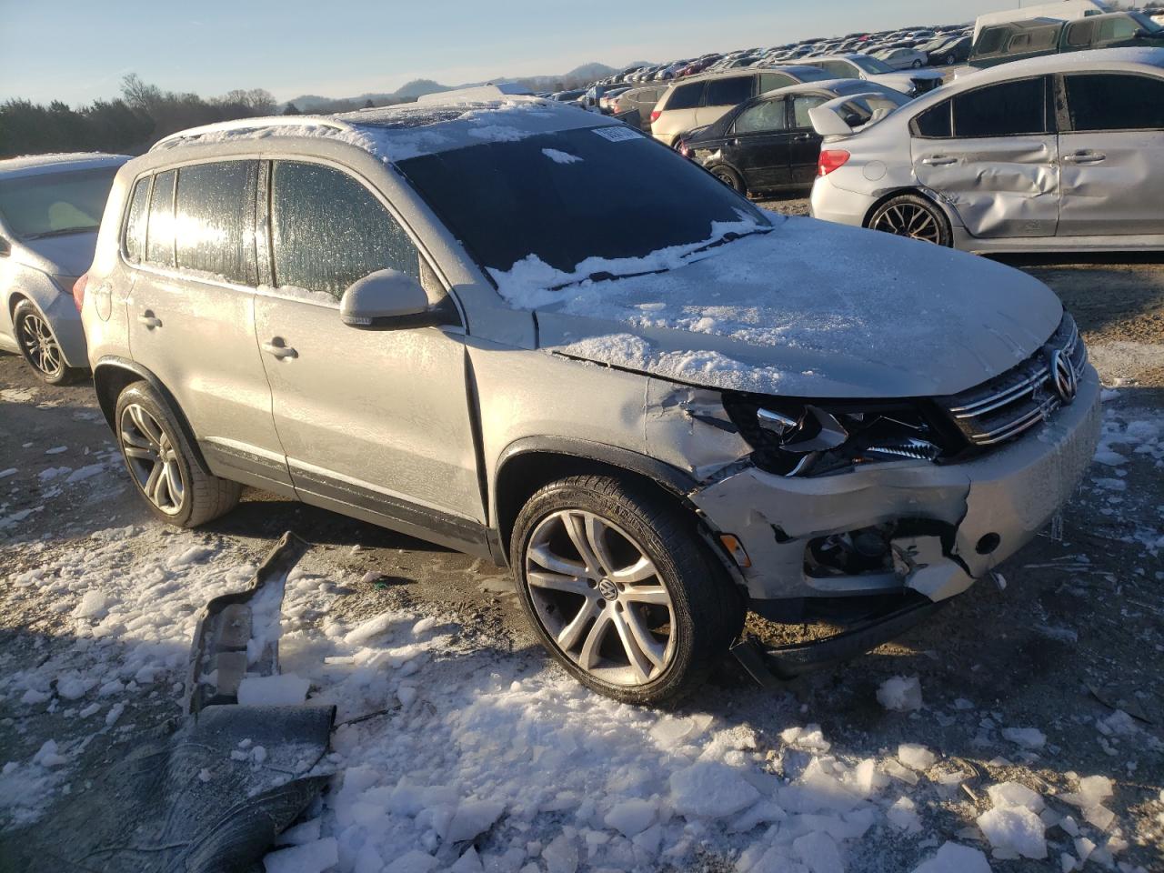 WVGAV7AX2CW551201 2012 Volkswagen Tiguan S