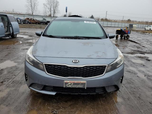 VIN 2T1BU4EE9DC925395 2017 KIA FORTE no.5