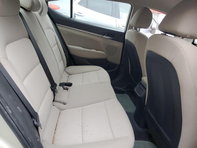 2018 HYUNDAI ELANTRA SE 5NPD84LF2JH229463