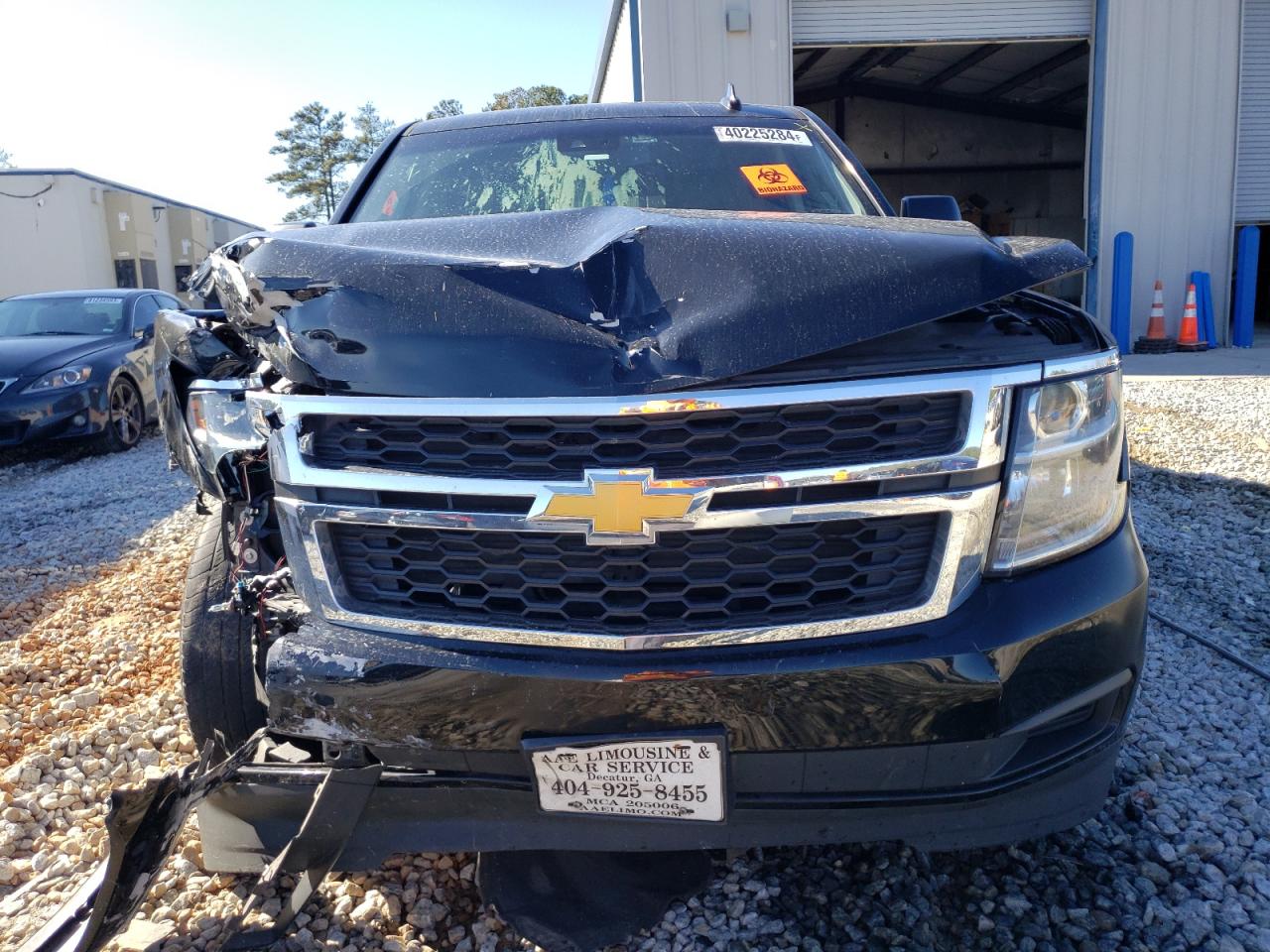 2019 Chevrolet Suburban C1500 Lt vin: 1GNSCHKCXKR373736