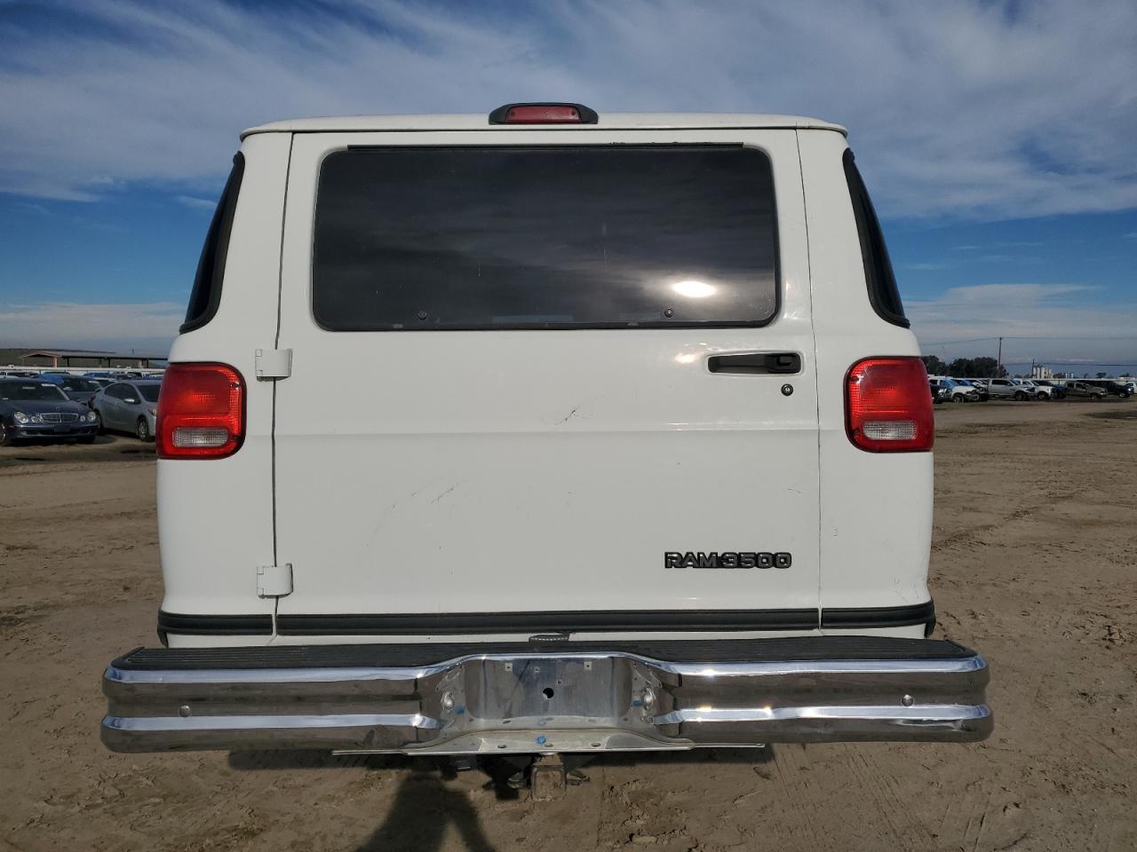 2B5WB35Z31K540027 2001 Dodge Ram Wagon B3500