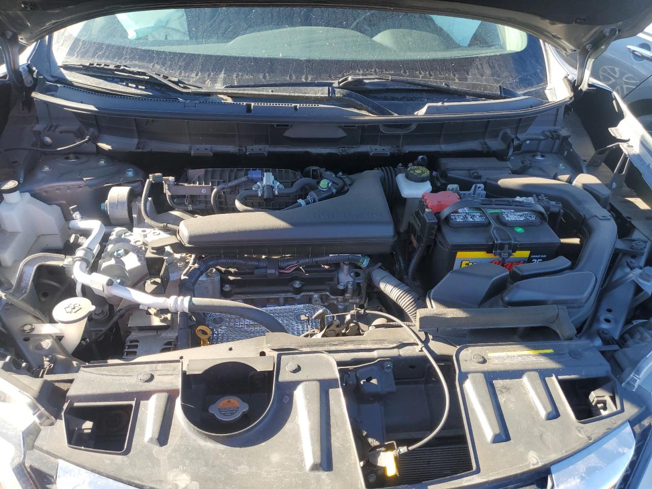 VIN: JN8AT2MV0JW304672 2018 NISSAN ROGUE