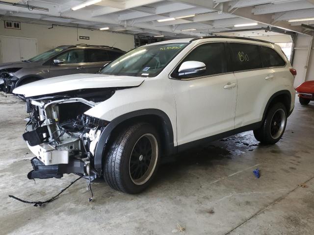 VIN 5TDKZRFH9KS555772 2019 Toyota Highlander, SE no.1