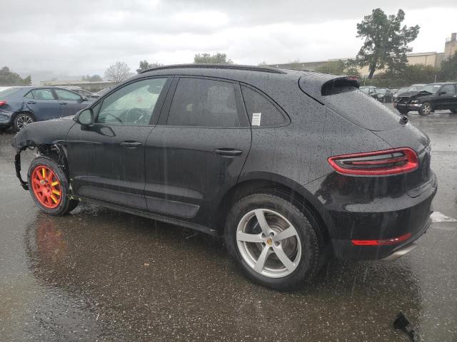 VIN WP1AA2A56JLB17409 2018 Porsche Macan no.2