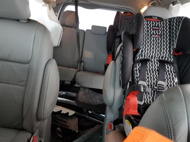 2017 TOYOTA SIENNA XLE 5TDDZ3DC0HS186063