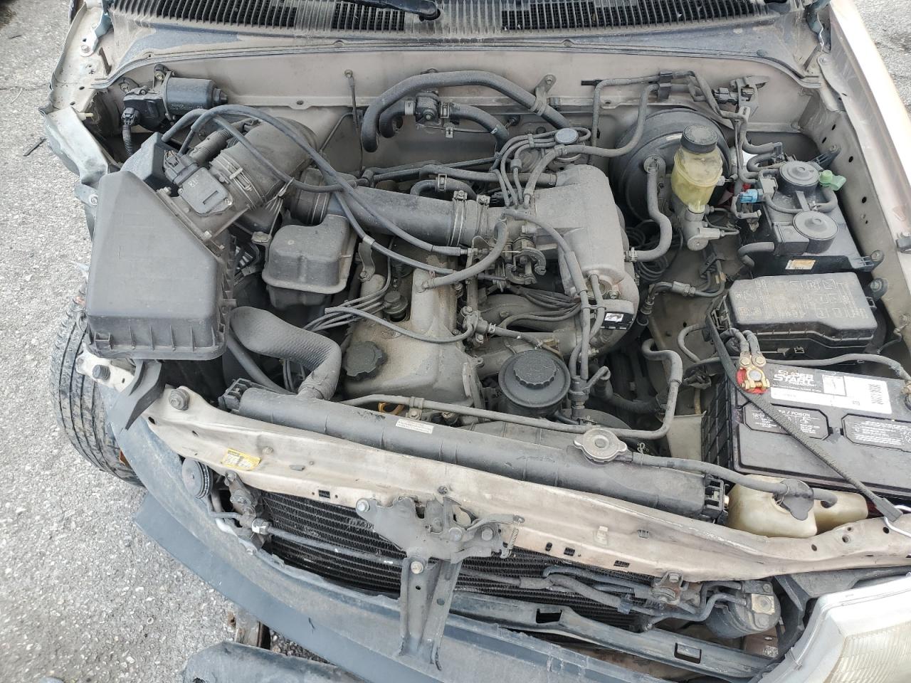 4TAVL52N8YZ617233 2000 Toyota Tacoma Xtracab