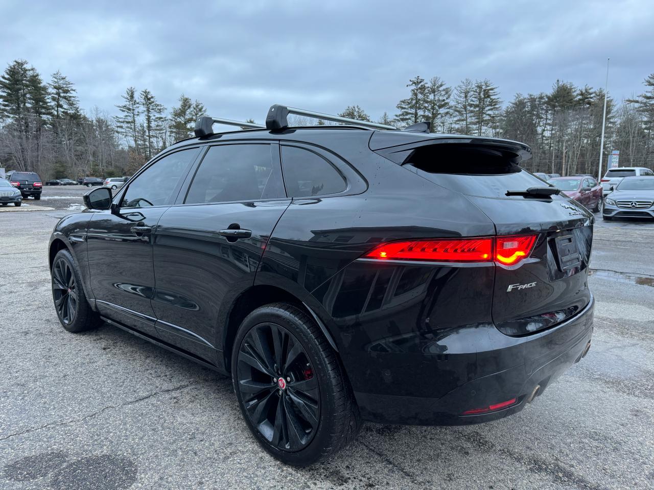 SADCM2FV6KA600216 2019 Jaguar F-Pace S
