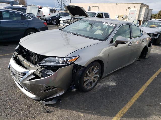 2017 Lexus ES 300h 