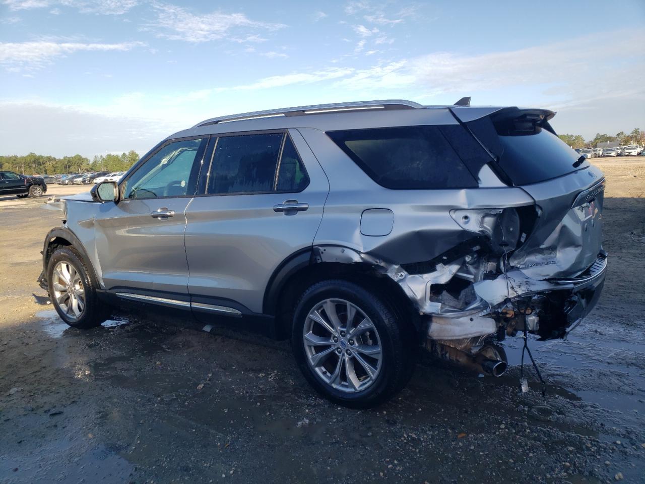 Lot #2340595664 2023 FORD EXPLORER L