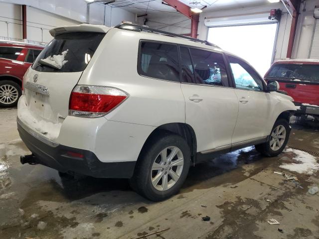 VIN 5TDBK3EH2DS235747 2013 Toyota Highlander, Base no.3