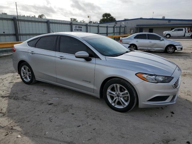 VIN 3FA6P0LU2JR280015 2018 Ford Fusion, Se Hybrid no.4