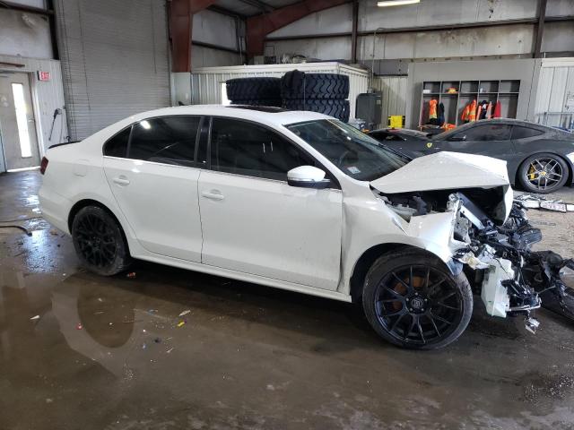2018 VOLKSWAGEN JETTA SE - 3VWDB7AJ5JM261339