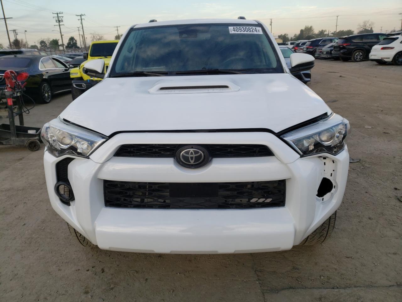 VIN: JTEBU5JR1L5800008 2020 TOYOTA 4RUNNER