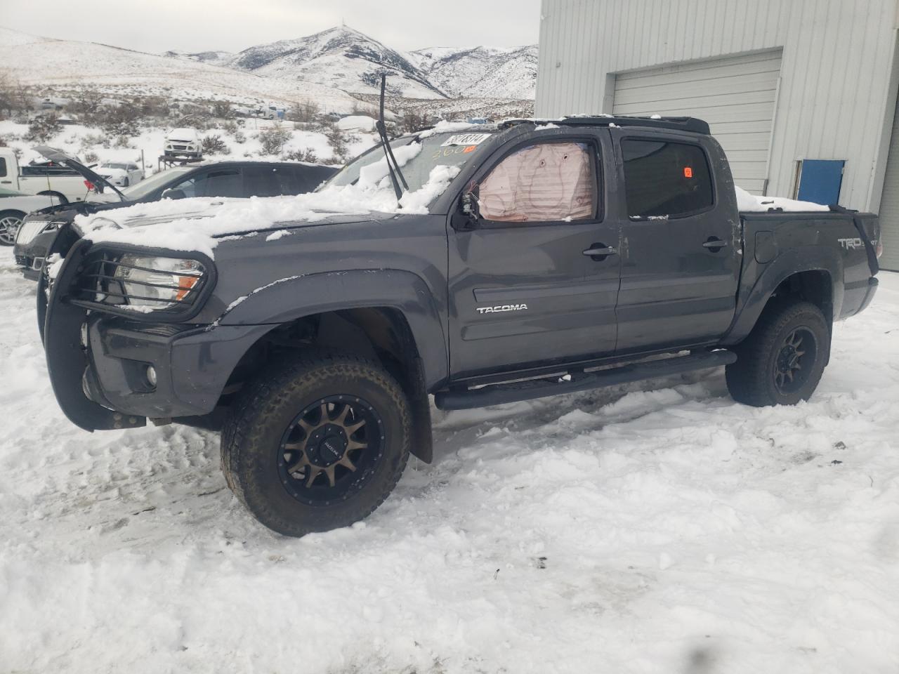 2014 Toyota Tacoma Double Cab vin: 3TMLU4EN8EM152125