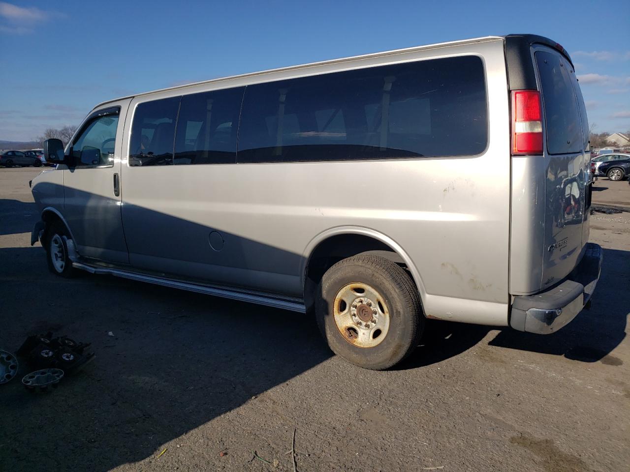 1GAHG39UX71240269 2007 Chevrolet Express G3500