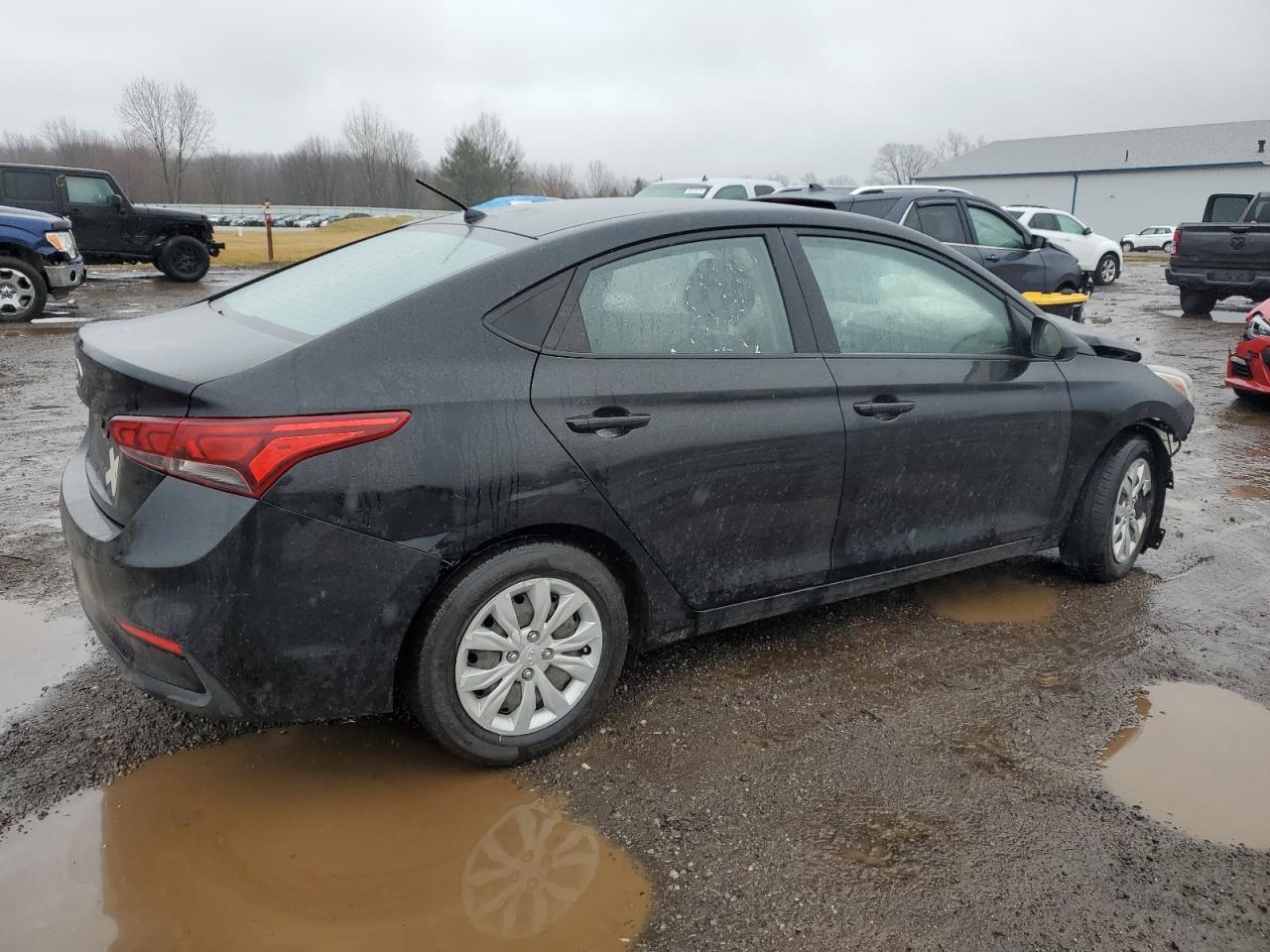 2019 Hyundai Accent Se vin: 3KPC24A37KE057958