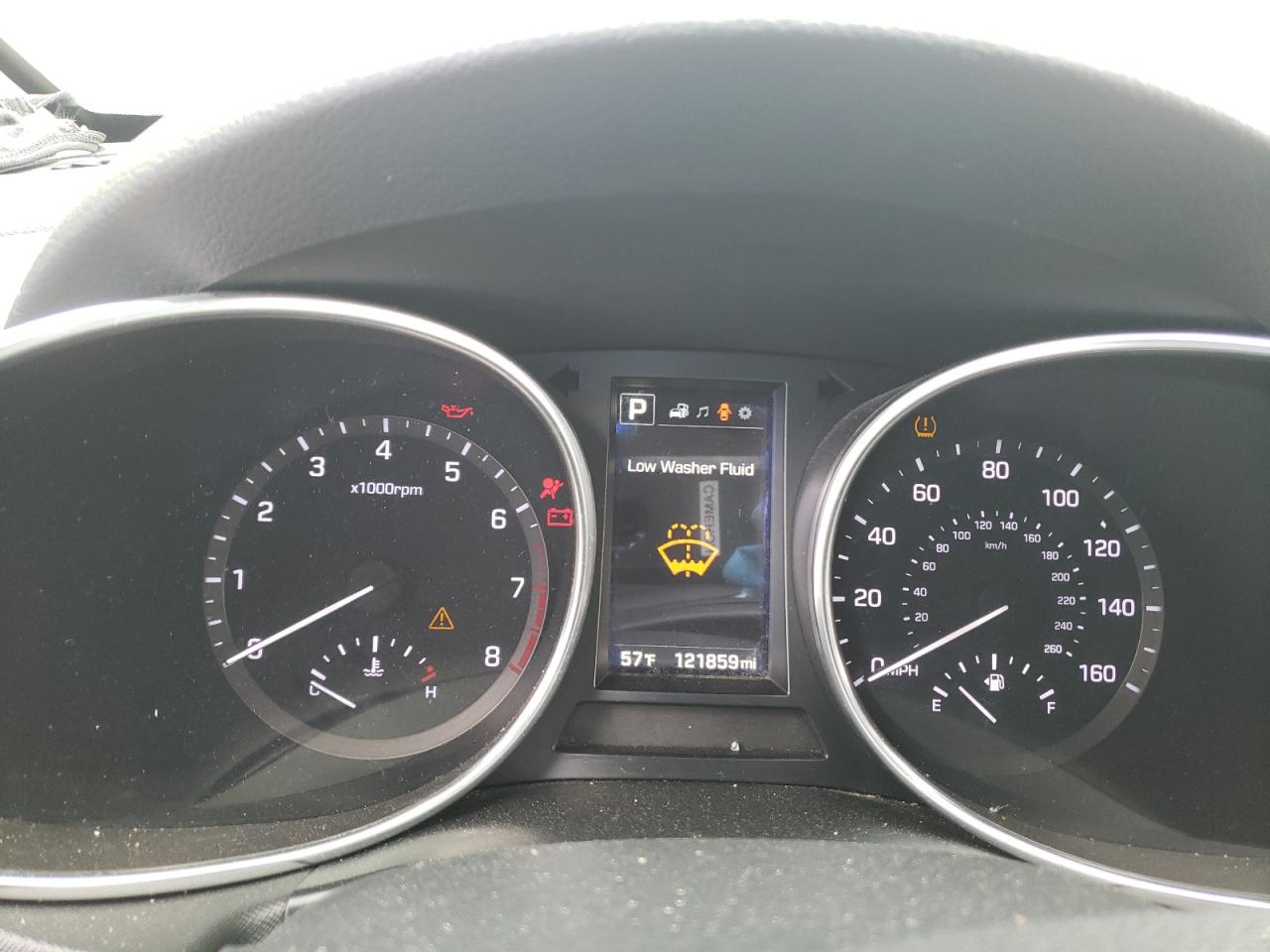 KM8SN4HFXHU215203 2017 Hyundai Santa Fe Se