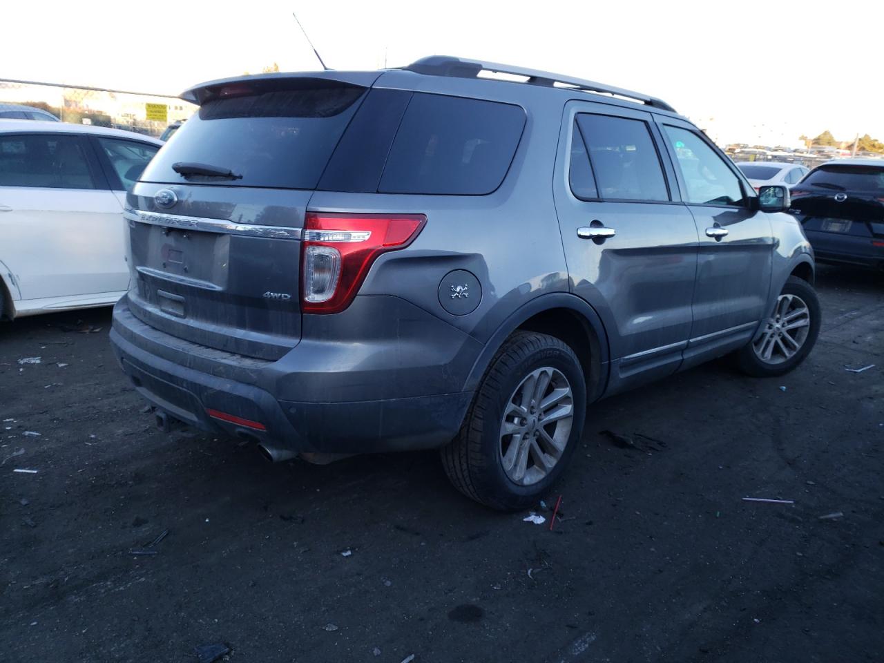 1FMHK8D81CGA85255 2012 Ford Explorer Xlt
